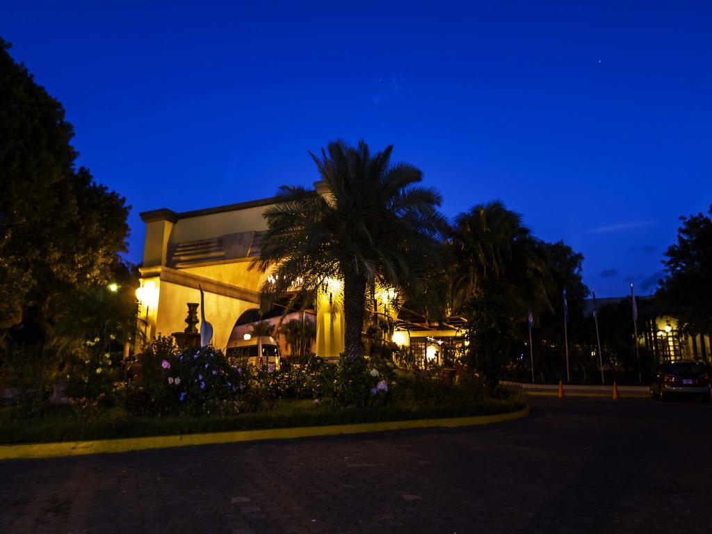 Hotel Soleil La Antigua Bagian luar foto