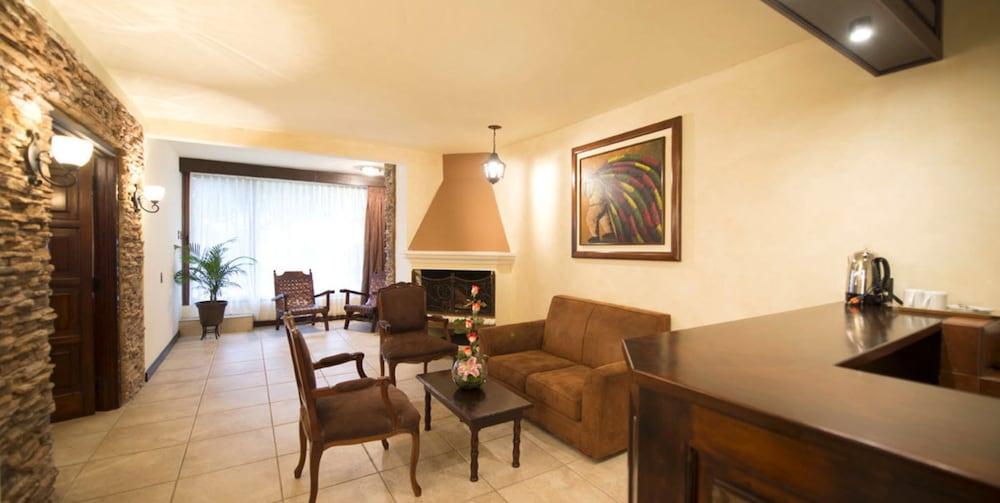 Hotel Soleil La Antigua Bagian luar foto