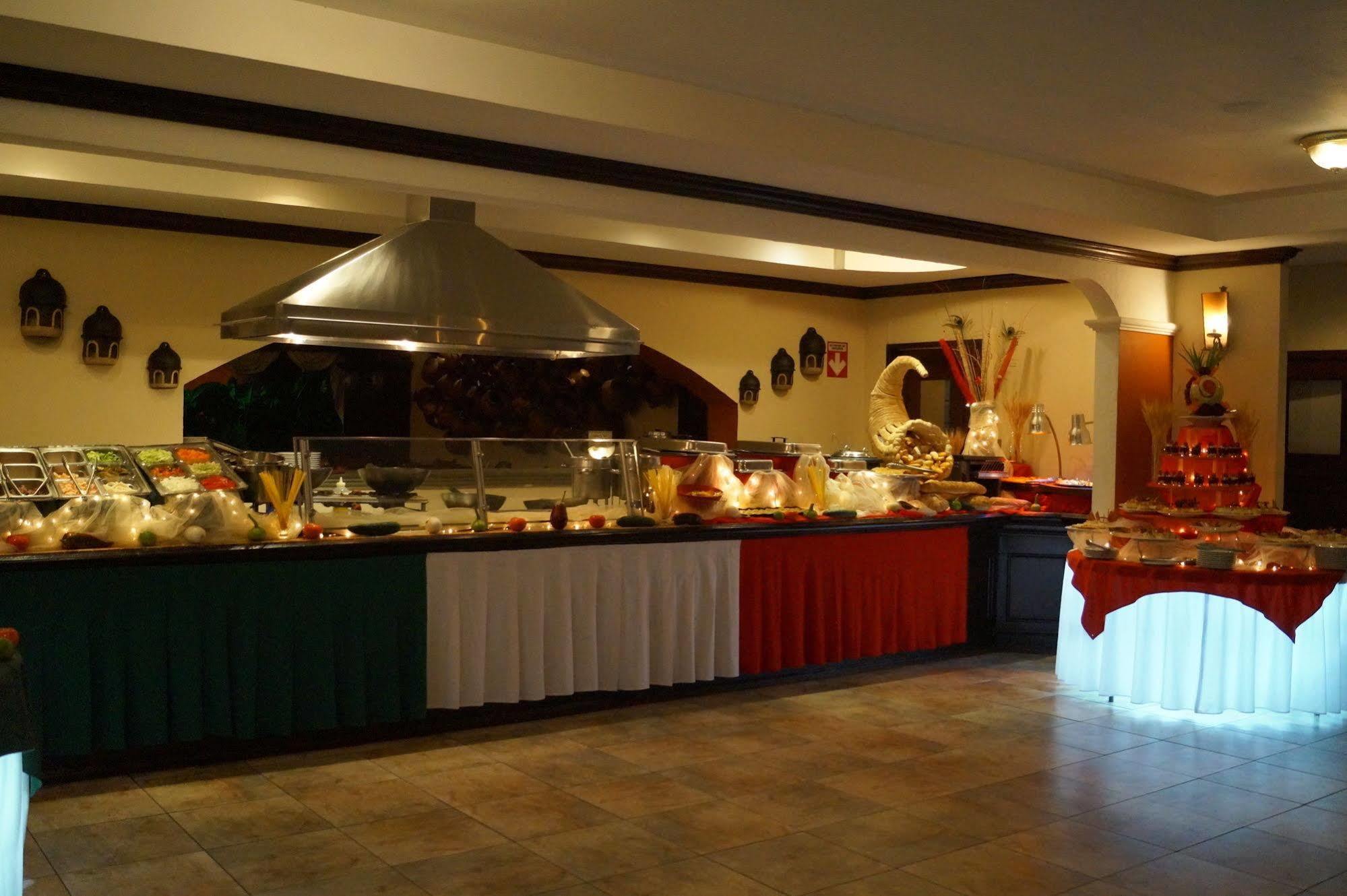 Hotel Soleil La Antigua Bagian luar foto
