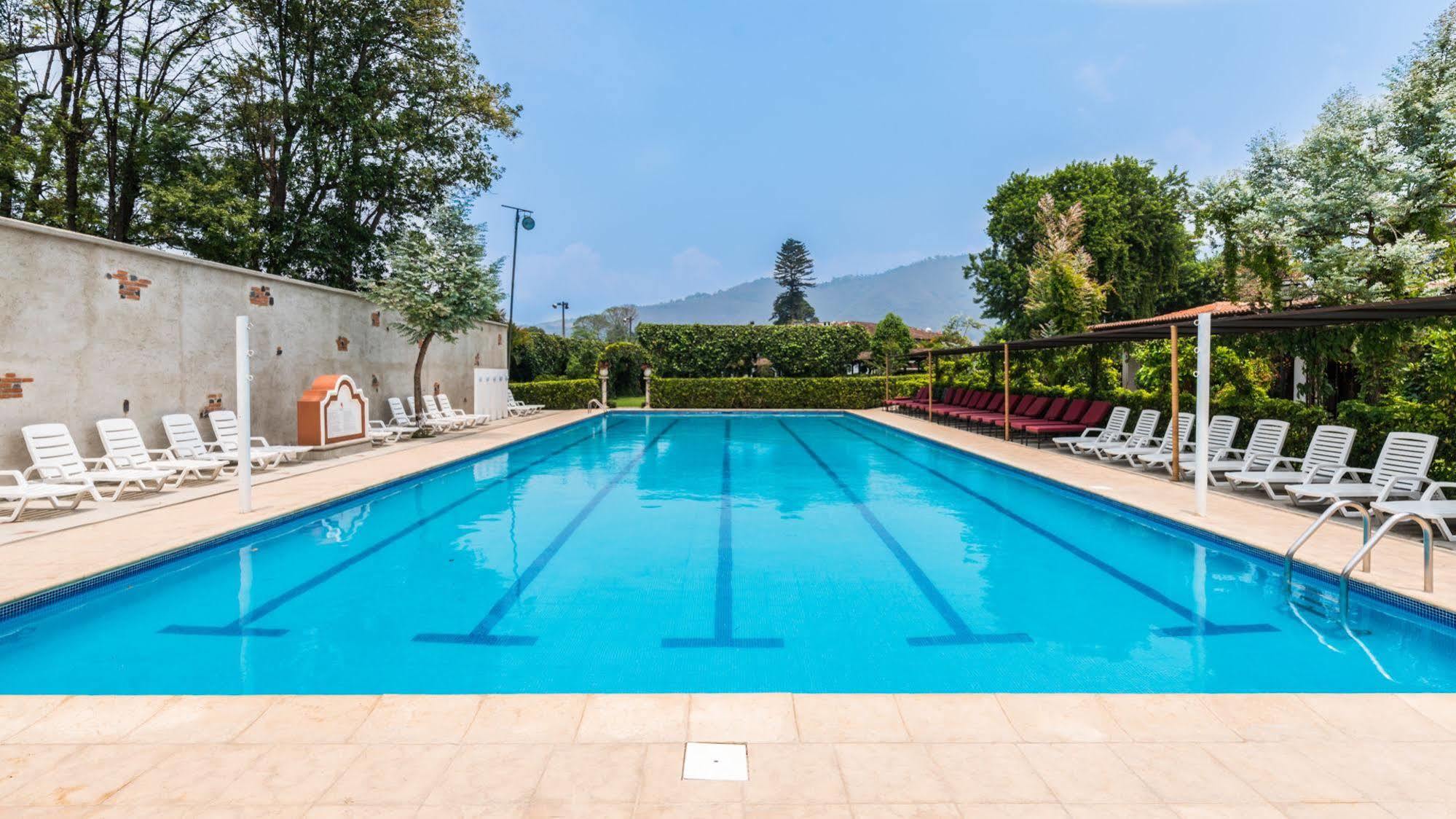 Hotel Soleil La Antigua Bagian luar foto